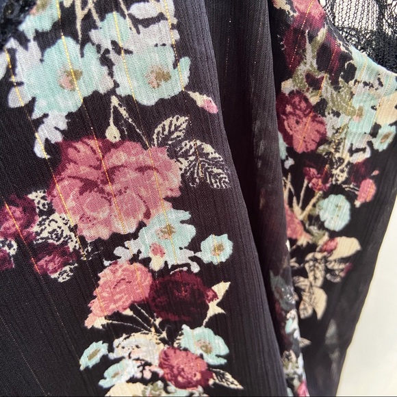 BCBGeneration Black Lace Floral Dress Medium - Picture 5 of 7